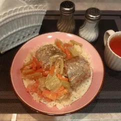 Минтай тушёный с сельдереем в сковороде / Минтай под маринадом из овощей