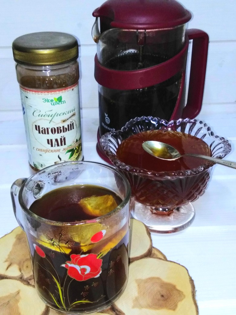 Чаговый чай с сибирским женьшенем, мёдом и лимоном