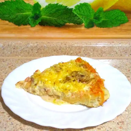 Пирог в сметанно-сырной заливке с курицей обжаренной в специях