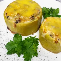 Жюльен в кабачке 
