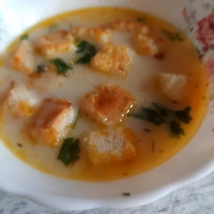 Сливочный суп с копчёной колбаской
