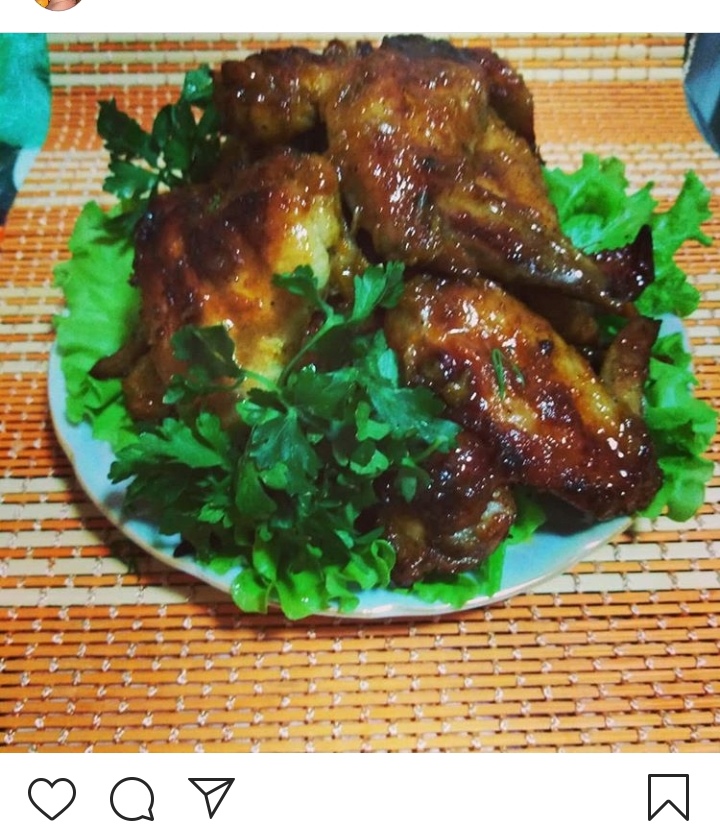 Куриные крылья в медовой карамели