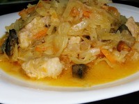 Солянка с шампиньонами и свежей капустой