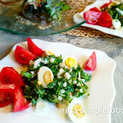 Салат из крапивы с грецкими орехами
#кулинарныймарафон
