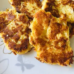 Кабачковые оладьи с сыром