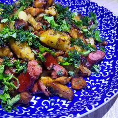 Картофель по-охотничьи в казане на костре