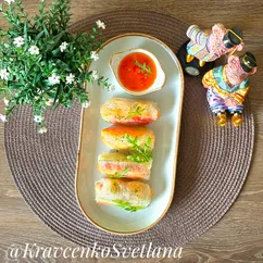 Спринг-роллы с овощами и креветками