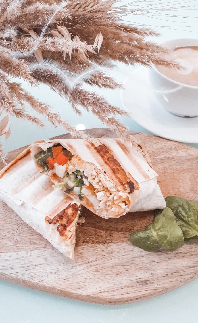 Овощной ролл с яйцом