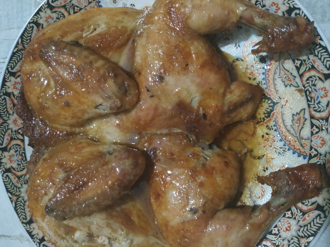 Запеченная курица в духовке: просто и невероятно вкусно
