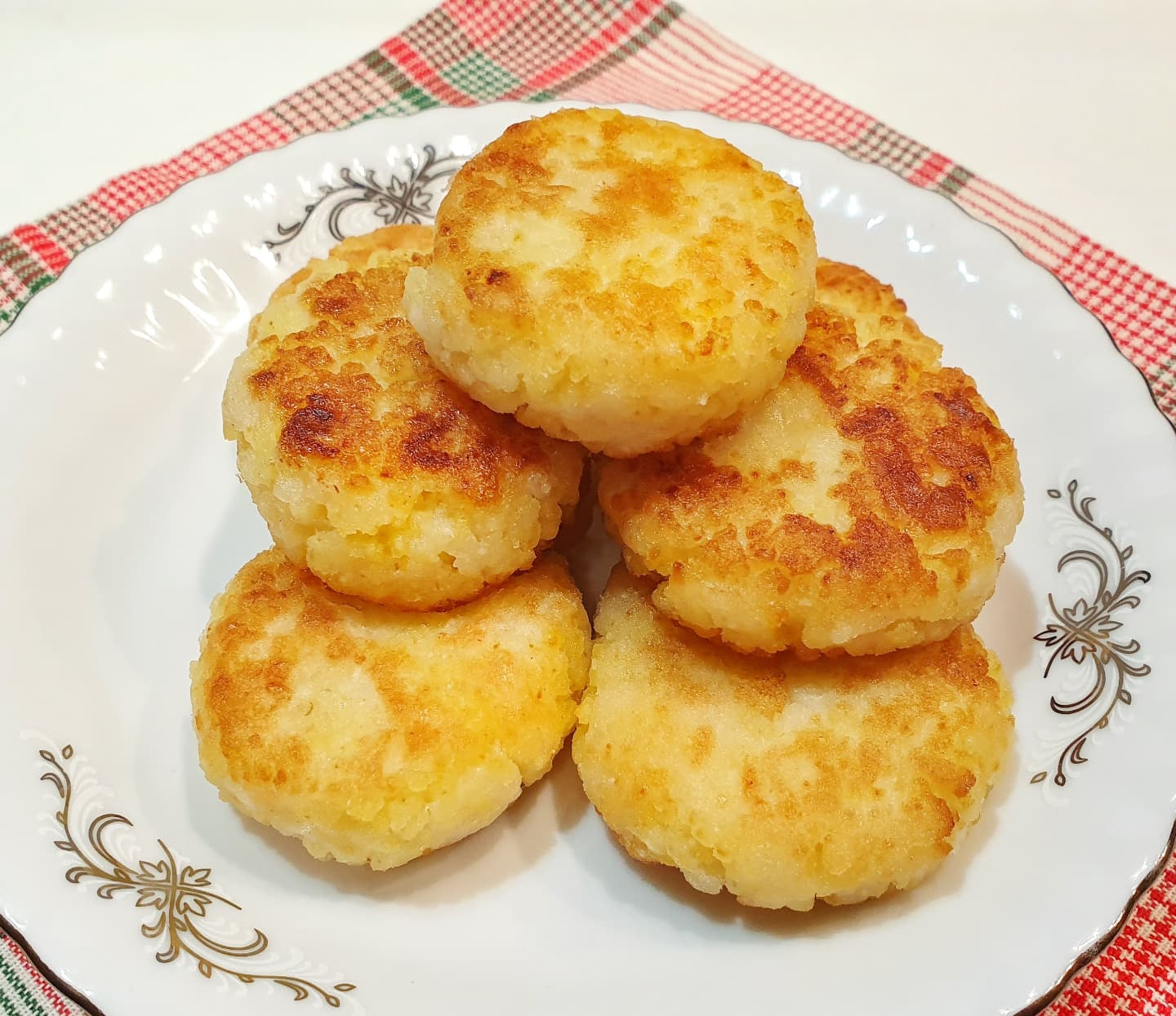 Пшенники с яблоком
