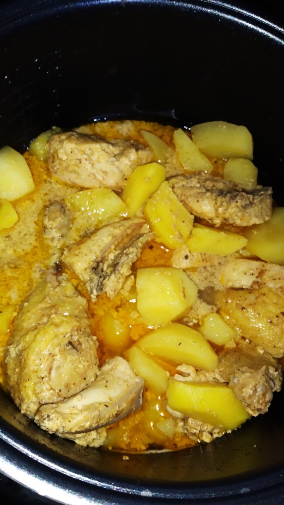 Курица с картошкой в сливках в духовке - рецепт автора Ирина Блинова