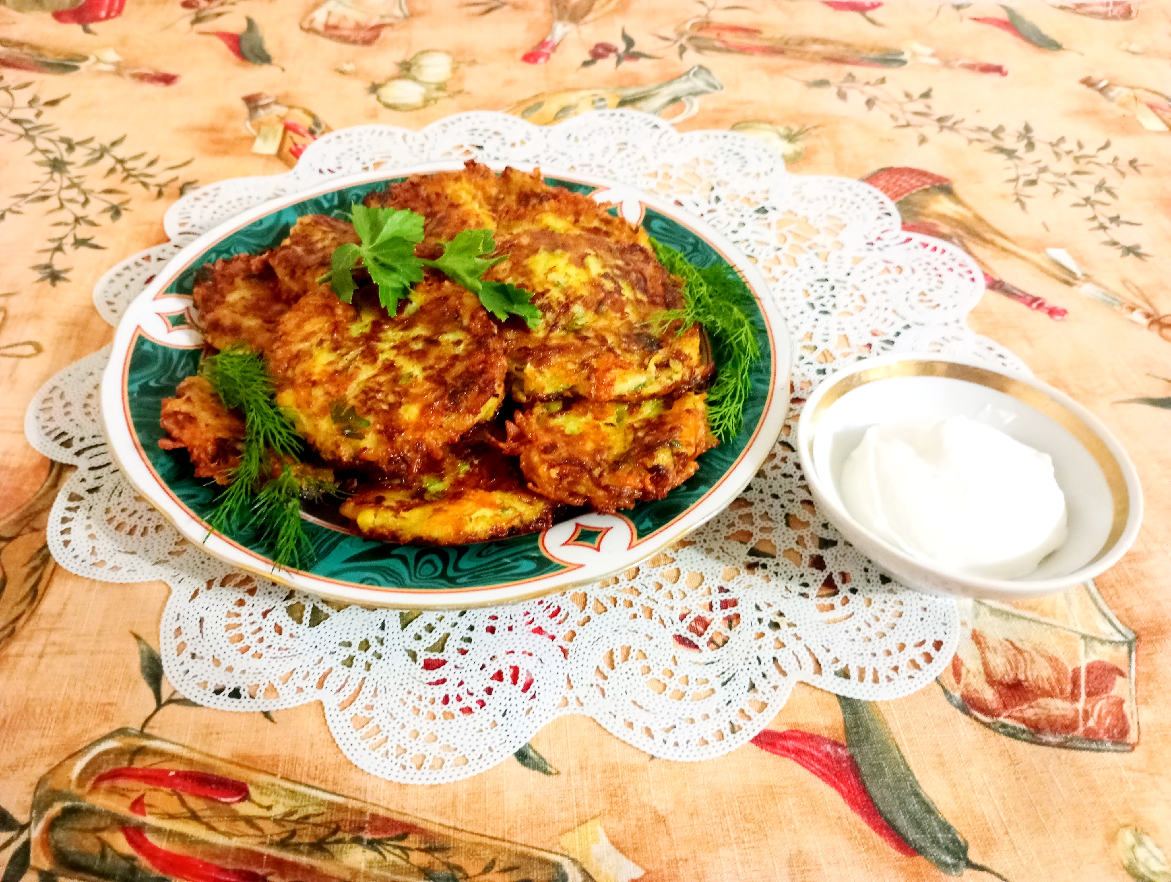 Овощные оладьи с  сыром