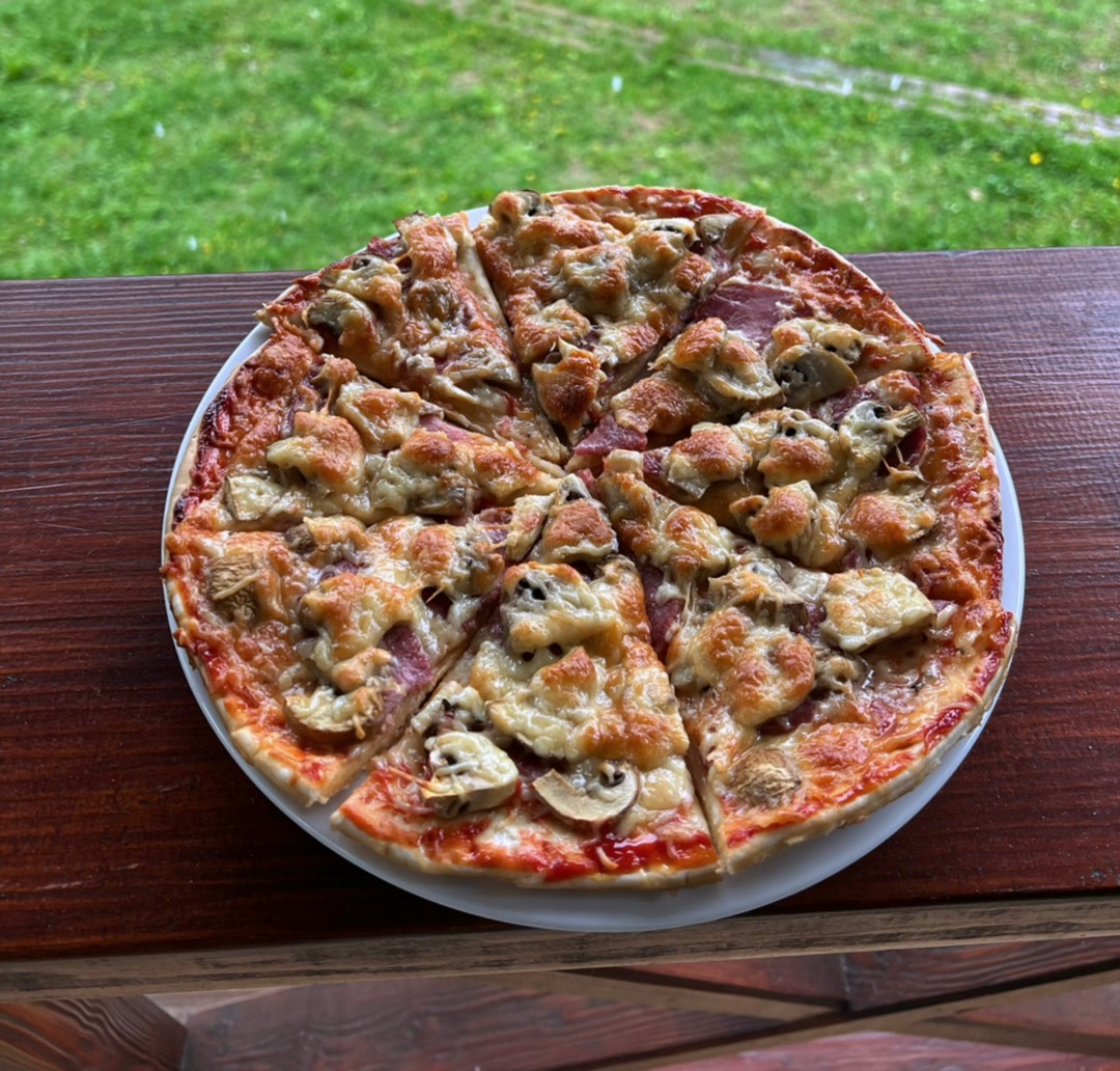 Пицца «ассорти» на готовой основе