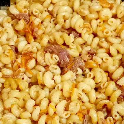 Макароны с тушёнкой