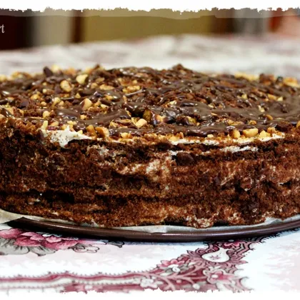 Шоколадный торт "Спартак" с арахисом