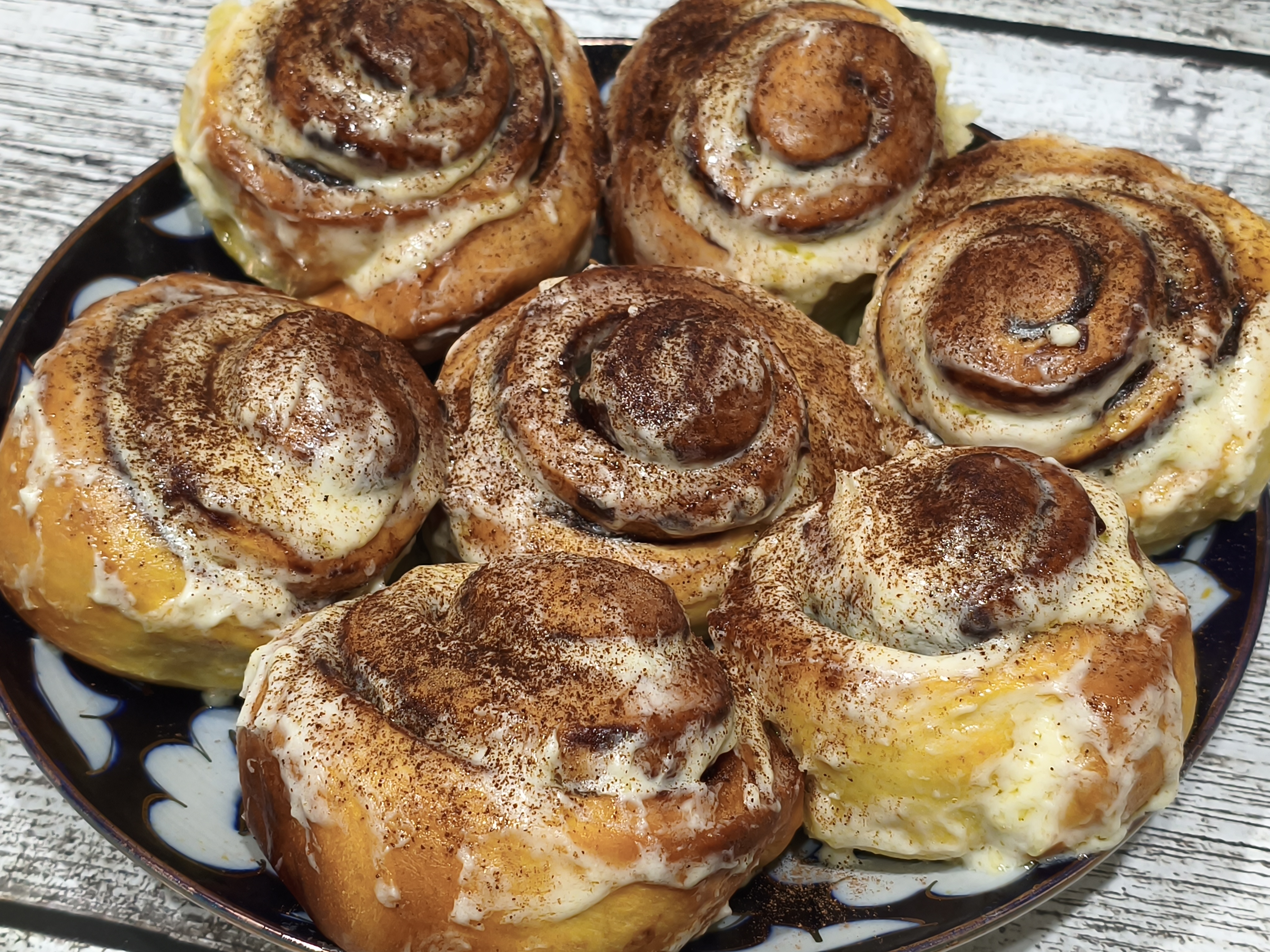 Синнабоны с шоколадной начинкой