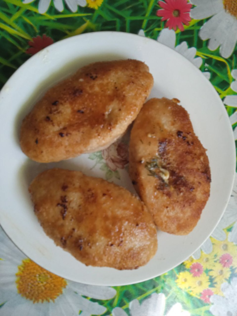 Куриные котлеты с начинкой