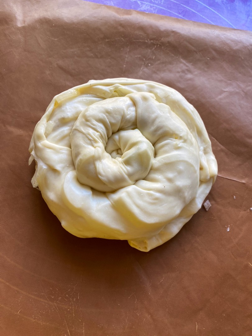 Слоённая лепёшка с луком🤤