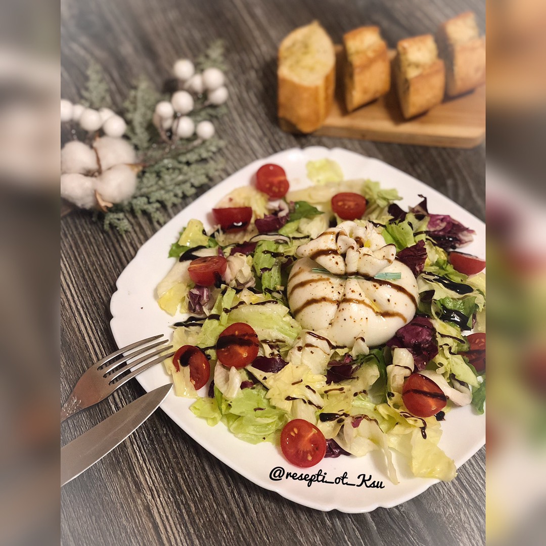 Салат с сыром «Буррата» на праздничный стол