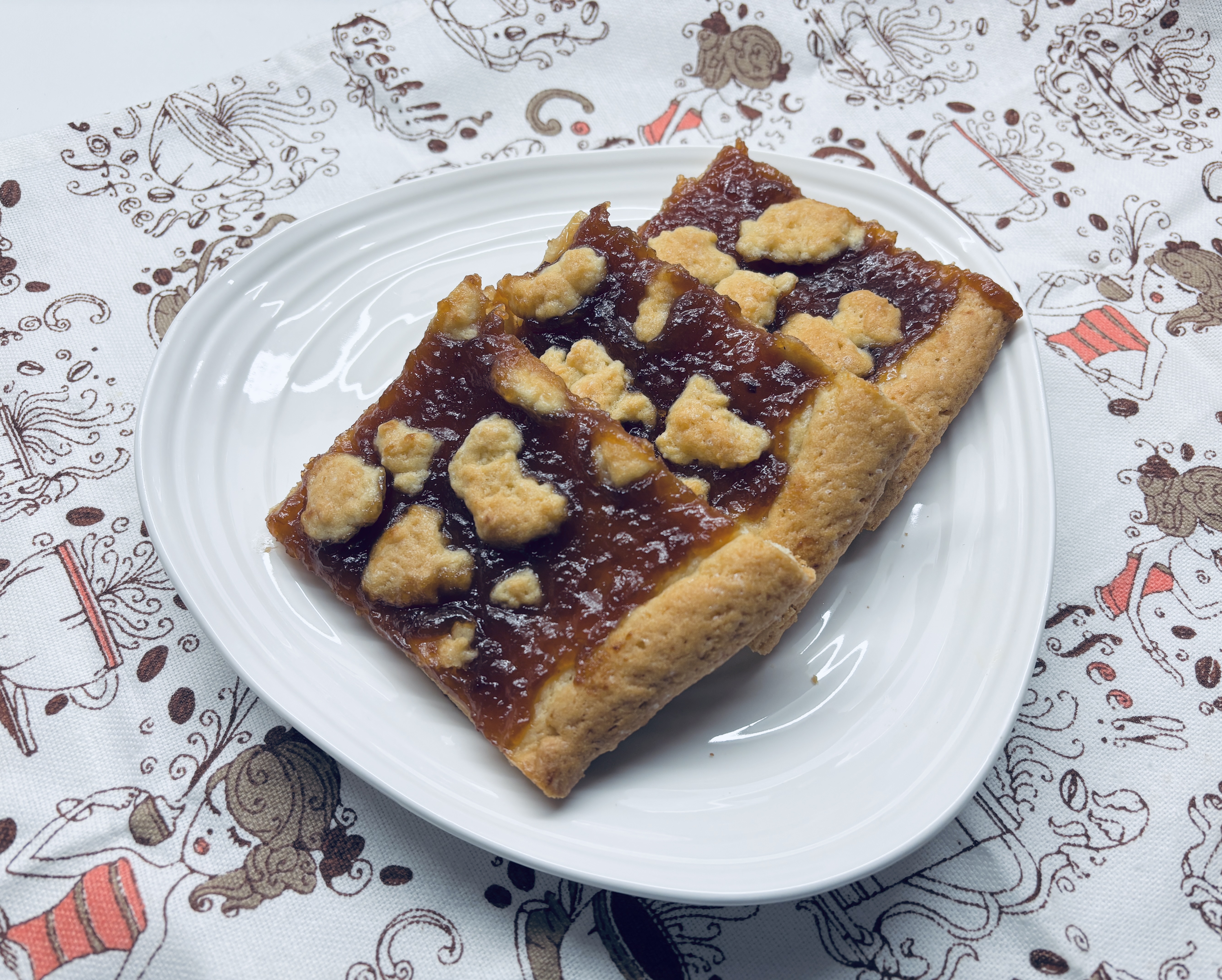 Пирог песочный с джемом