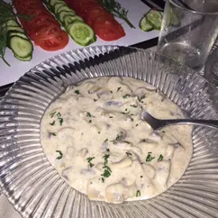 Паста с грибами в сметанном соусе 🍝🍄