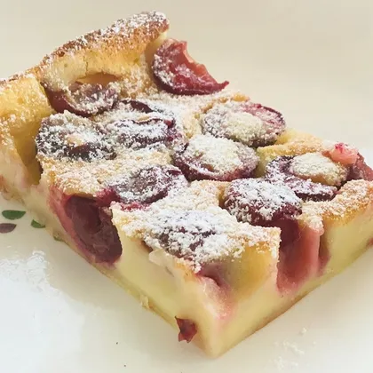 Клафути - французский десерт, что-то между запеканкой и пирогом