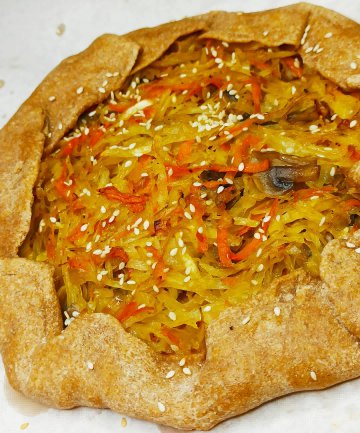 Галета с капустой и грибами