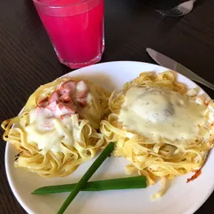 Гнезда из макарон с начинкой🍝