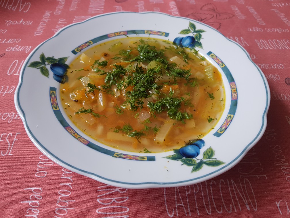 Лёгкий овощной супчик с репой