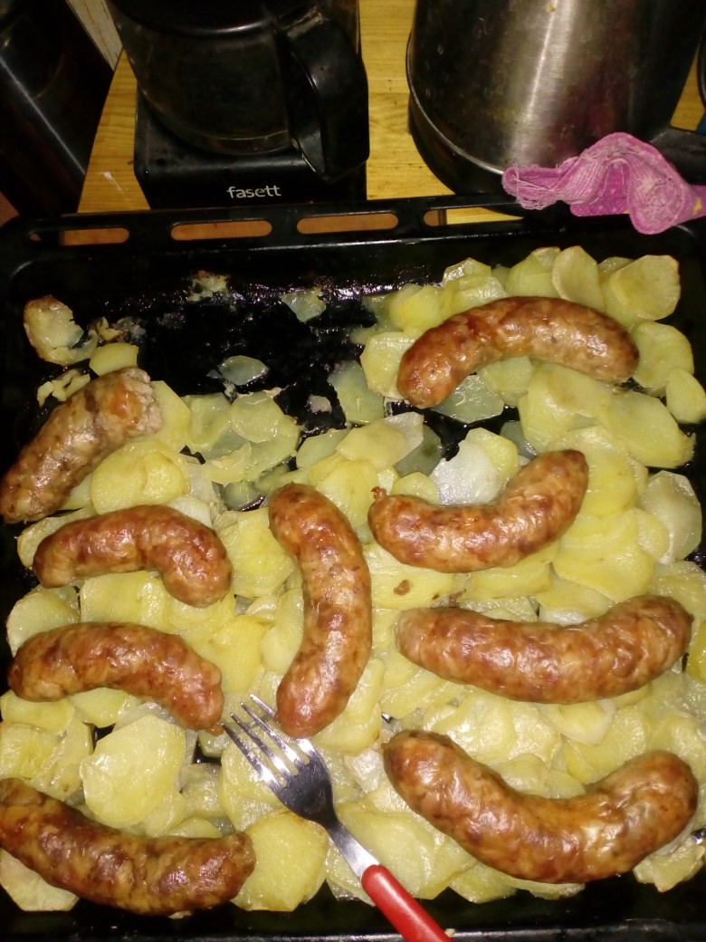 Картошка с колбасками