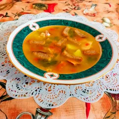 Суп гороховый с копченой курочкой и овощами