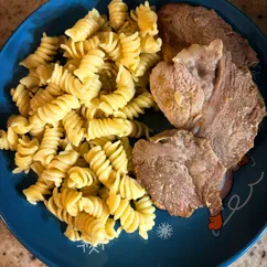 Запечённая свиная шея 