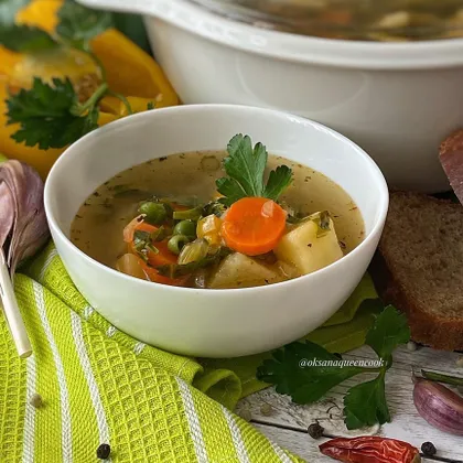 🥦Постный суп с листьями цветной капусты и зелёным горошком