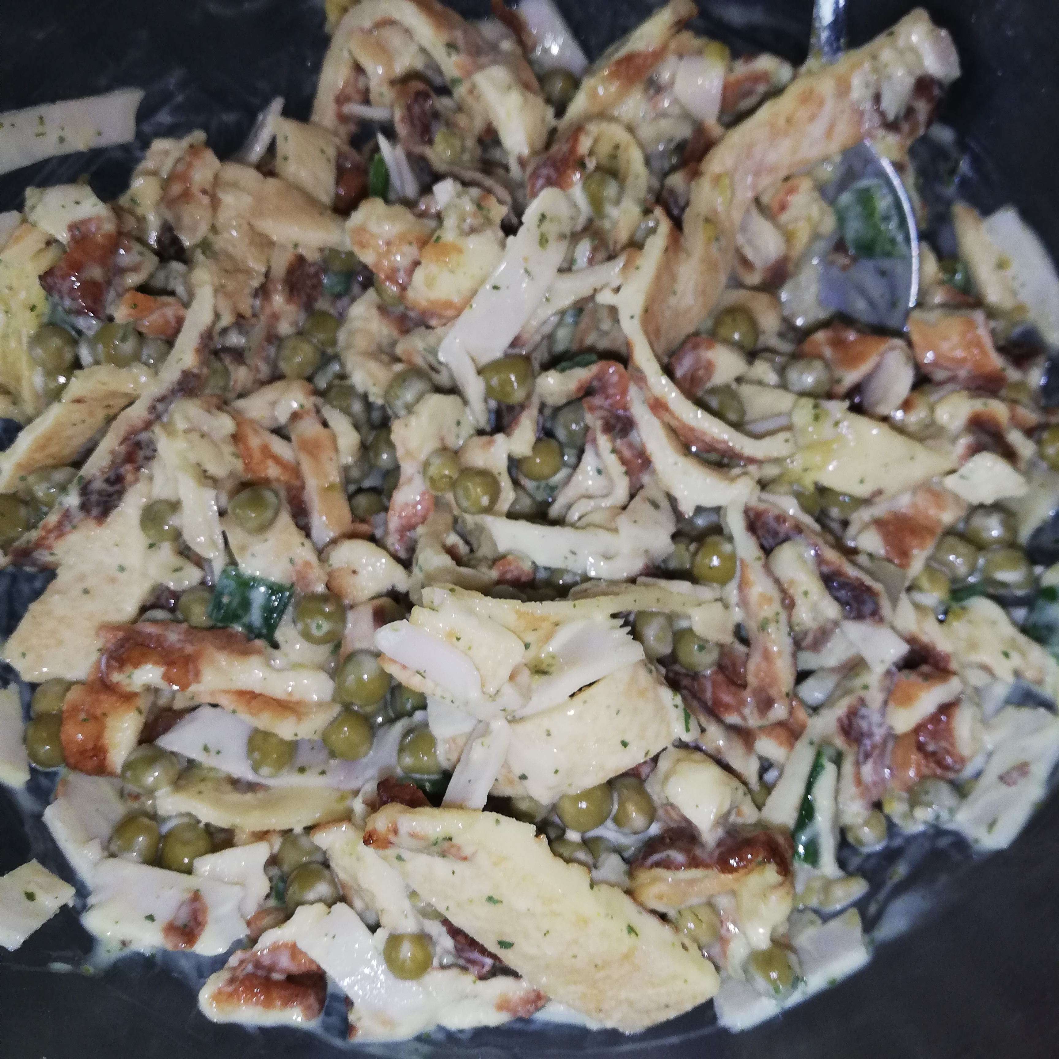 Салат с блинами из крахмала и курицей — рецепт с фото пошагово + отзывы