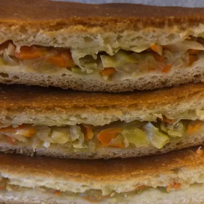 Пирог со свежей капустой