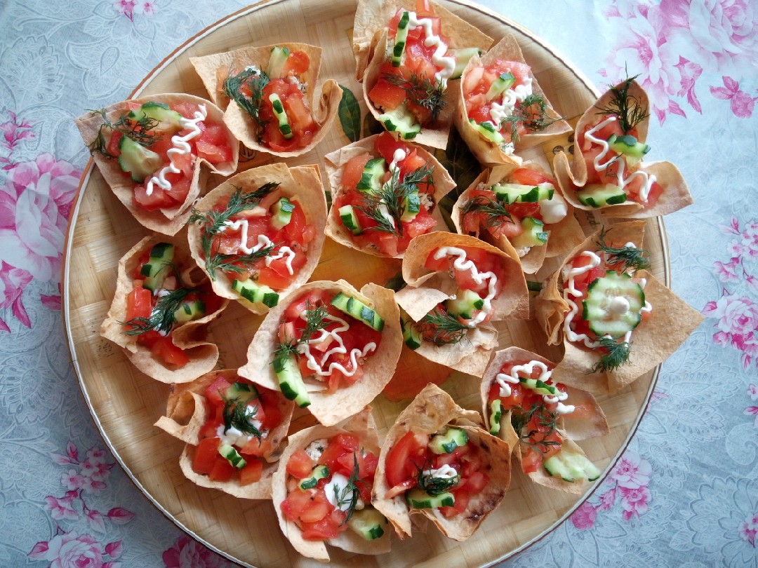 Быстрые закусочные корзиночки из лаваша