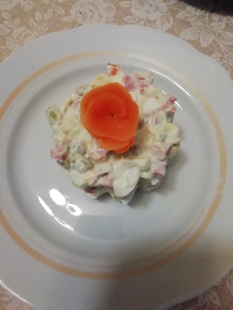 Салат с авокадо