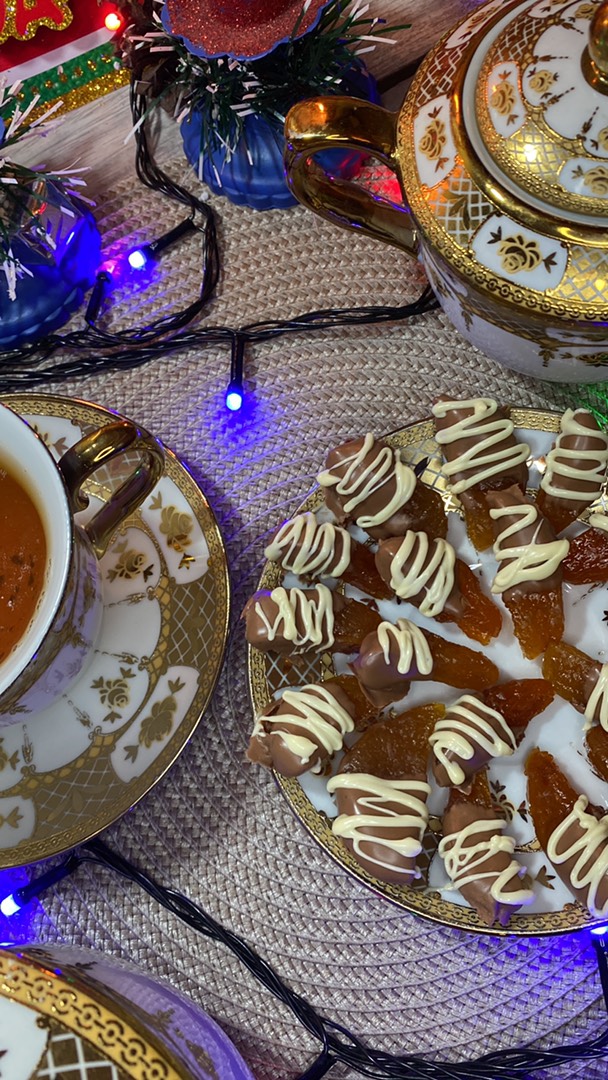 Абрикосы в шоколаде