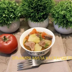 Тушёное мясо с картошкой 