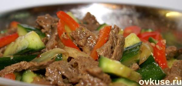 Огурцы с мясом по-корейски