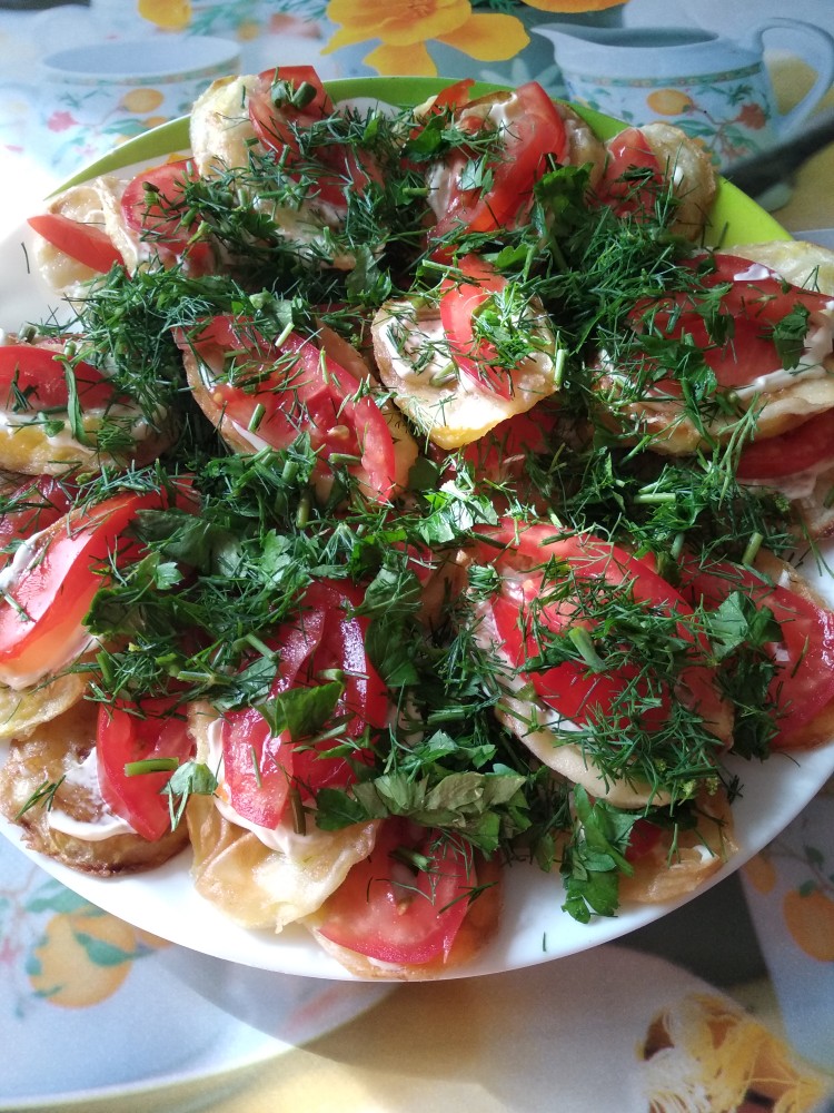 Кабачки с чесноком и зеленью