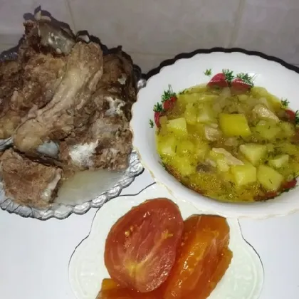 Суп картофельно-грибной на свином мясе на косточке