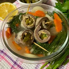  🇩🇪 Рольмопс (Rollmops) — рулетик из маринованного в уксусе филе сельди с начинкой 