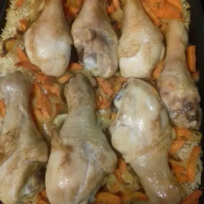 Курица с рисом и овощами в духовке