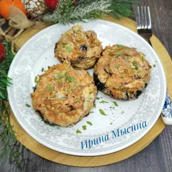 Запечённые шампиньоны с курицей и сыром