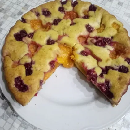 Пирог фруктово-ягодный