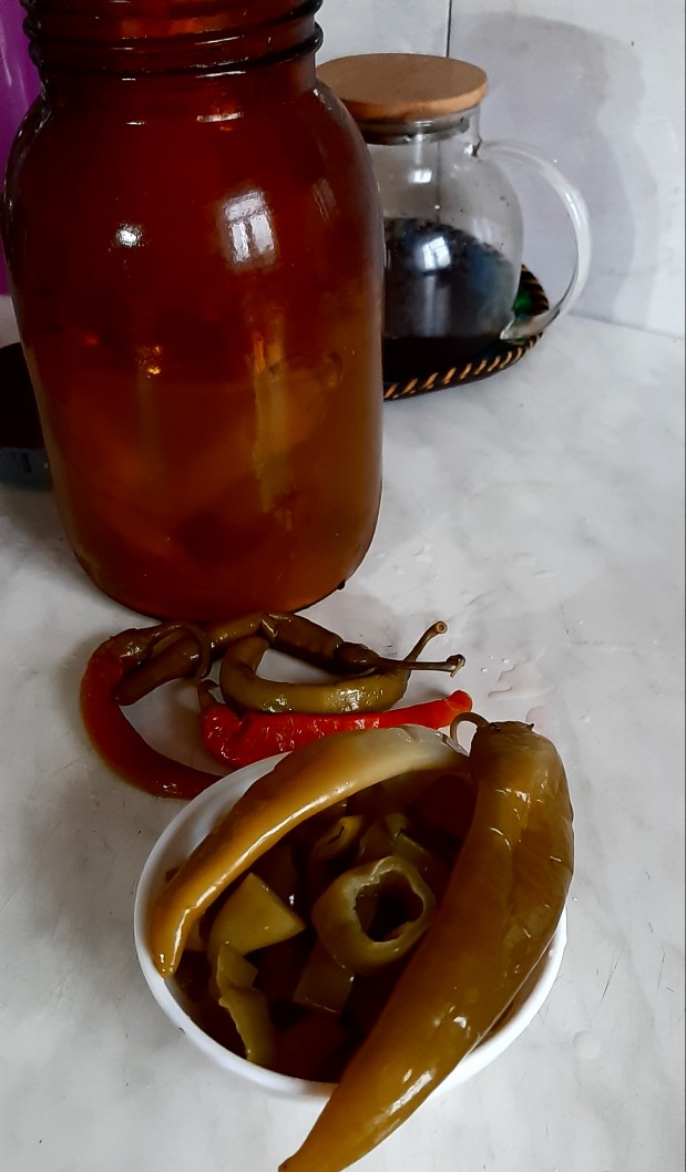 Перец ХАЛАПЕНЬО и острый солёный. 😋👍