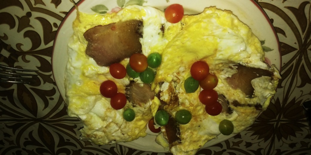 Омлет с беконом