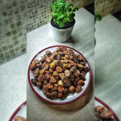 Каштани