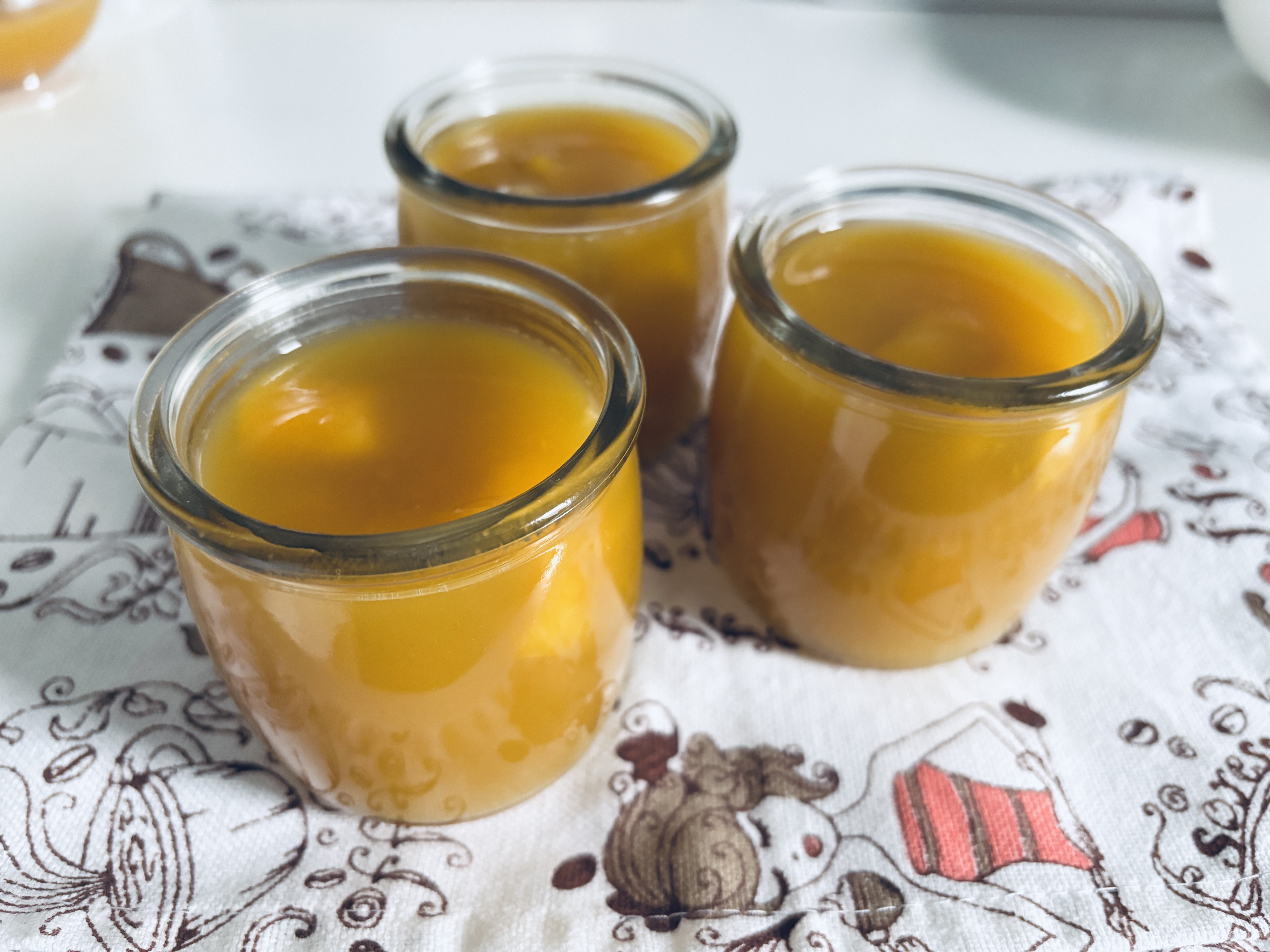 Манговое желе